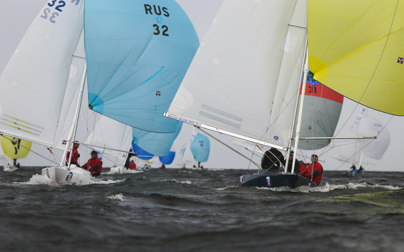 Second day: one more step for medals